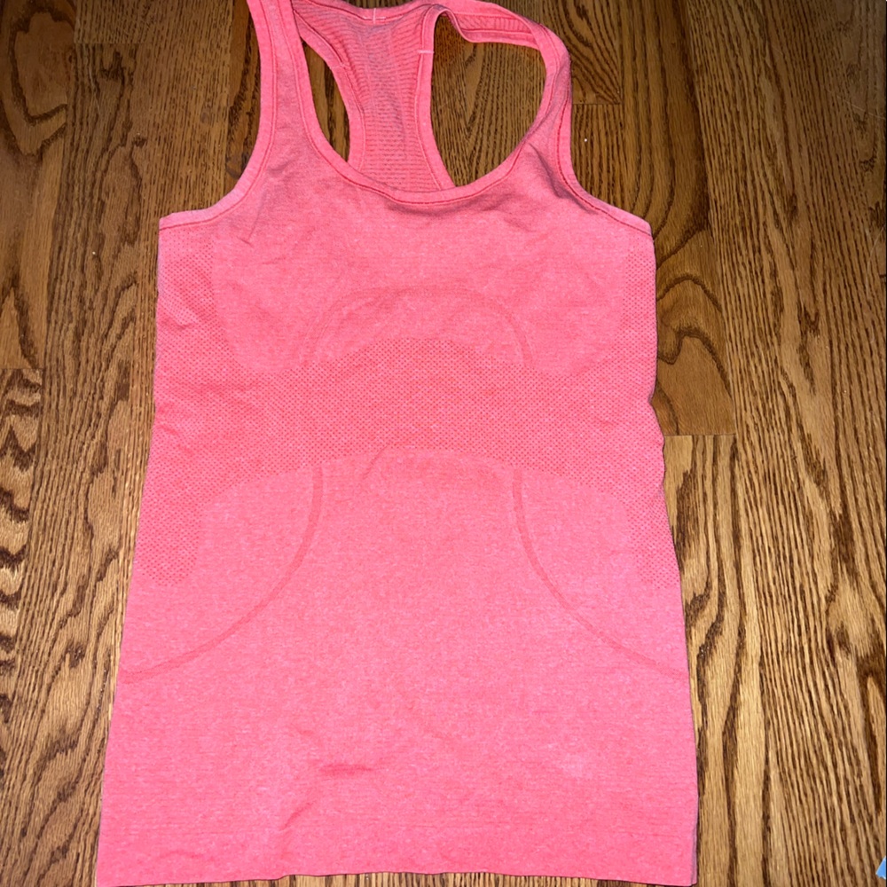 COPY - Coral lululemon tank top